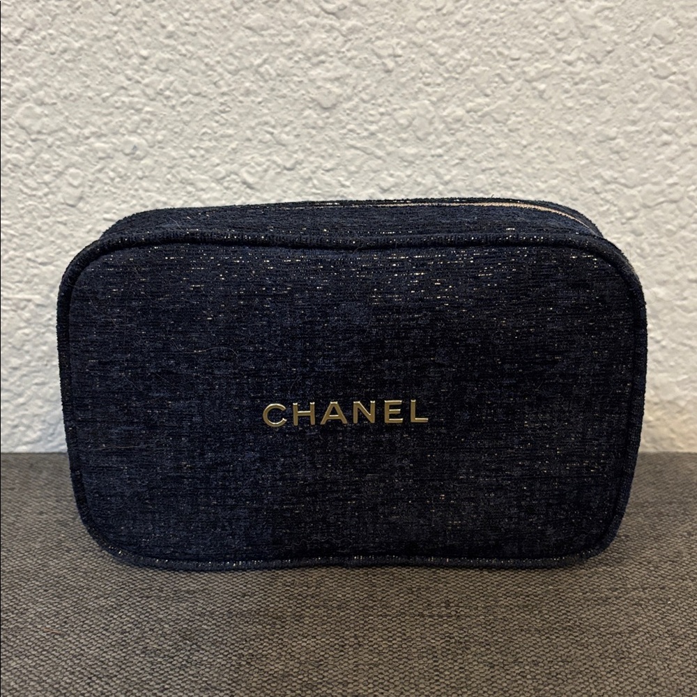 CHANEL Makeup 2023 Navy Blue with Gold Holiday Bag